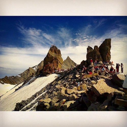 Top of Shrikhand Mahadev peak Himachal Pradesh. (16900 feet )☝ Here, a huge rocks stand in the shape of ‘Shivling’.