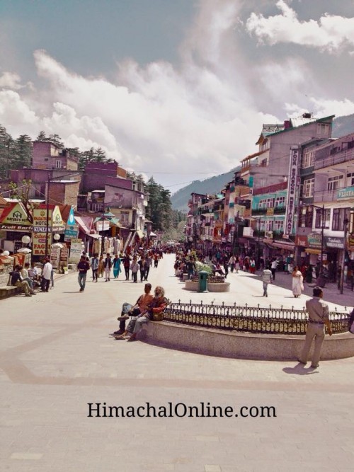 Traditional and only market in Manali