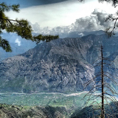 Above View is of Rivers Beas & Panarsa from Tunga Trek, Distt- Mandi, Himachal Pradesh