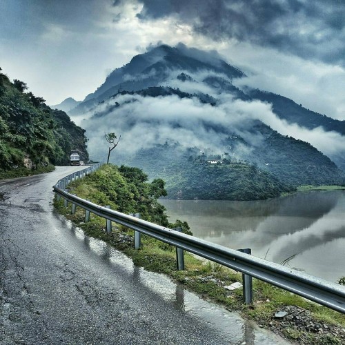 The Pandoh Dam is an embankment dam on the Beas River in Mandi district of Himachal Pradesh