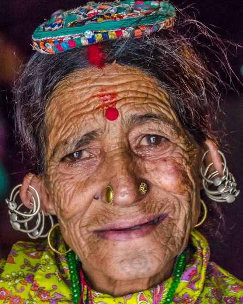 The beauty of a woman, with passing years only grows! 
From the tribel region of Pangi Valley in #Himachal Pradesh.