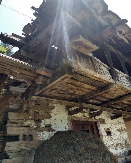 Banala is a small Village/hamlet in Anni Tehsil in Kullu District of Himachal Pradesh