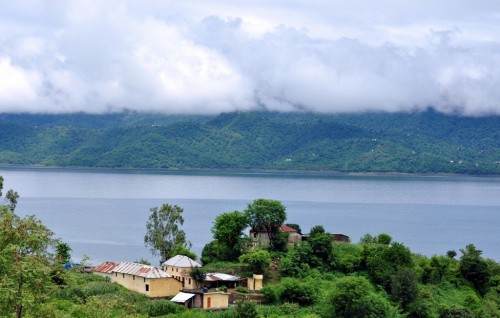 BhakhraandGovindSagarLake5781c.jpg