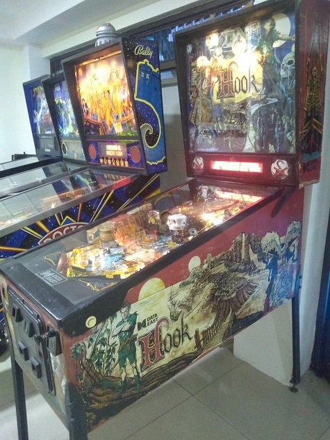 COSTA-RICA-1992-DATA-EAST-HOOK-PINBALL-MACHINE380641173e5b79f2.jpg