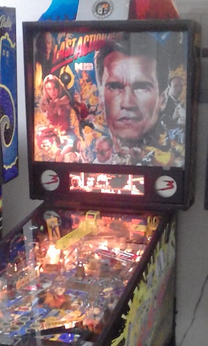 COSTA-RICA-1993-DATA-EAST-LAST-ACTION-HERO-PINBALL-MACHINEf694e9d58bd423bd.jpg