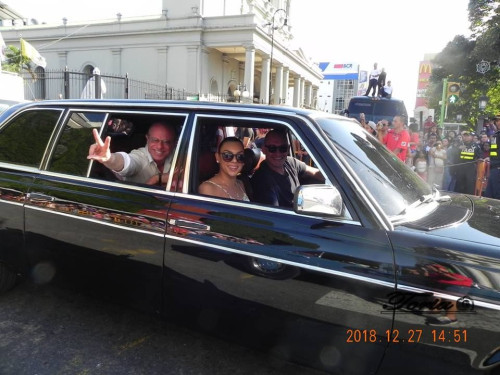 COSTA-RICAS-CALL-CENTER-2018-CARNIVAL-PARADE-LIMOUSINE24ddfa21354b7c62.jpg