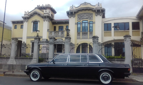 Costa-Rica-Limo-LWB-LANG-300D-Casa-Jimenez-Art-Nouveau-style-buildingcb9248efb82c4256.jpg