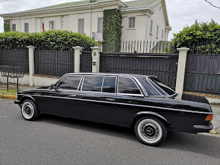 Embassy-of-the-Bolivarian-Republic-of-Venezuela.-LIMOUSINE-SERVICE-300D-MERCEDES-COSTA-RICA327b0cd4da8857ab.jpg