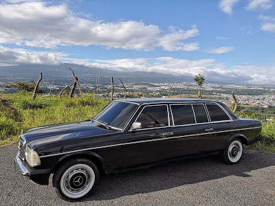HEREDIA-MOUNTAINS-COSTA-RICA.-MERCEDES-W123-300D-LIMO2f0bbd6b5e2d07af.jpg