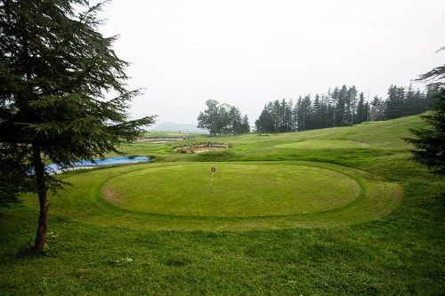 The Golf Course in Naldehra is the oldest golf club in India. Its considered as one of the most scenic golf courses in India. The NALDEHRA Golf Club, located around 22 km from Shimla, is one of the highest Golf courses in the whole of Asia