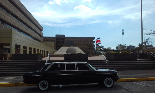 Supreme-Court-Justice-building-San-Jose-Costa-Rica-MERCEDES-LWB-LANG69c8699d54588366.jpg